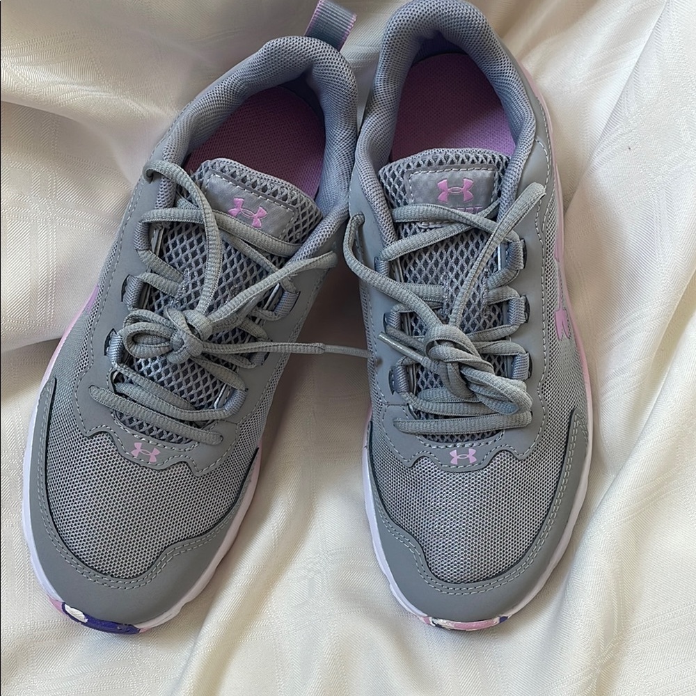 Under Armour Youth's Gray and Lavender Sneakers size 5